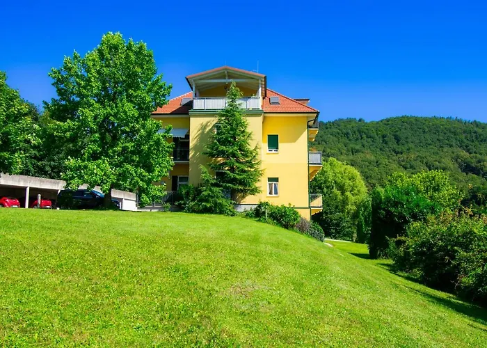 Idyllische Mit Garten! شقة